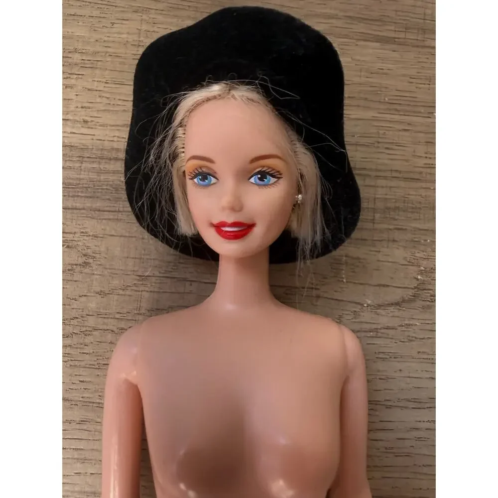 Vintage Barbie Doll Mattel 1966 Indonesia Blonde Blue Eyes Nude w/ Hat